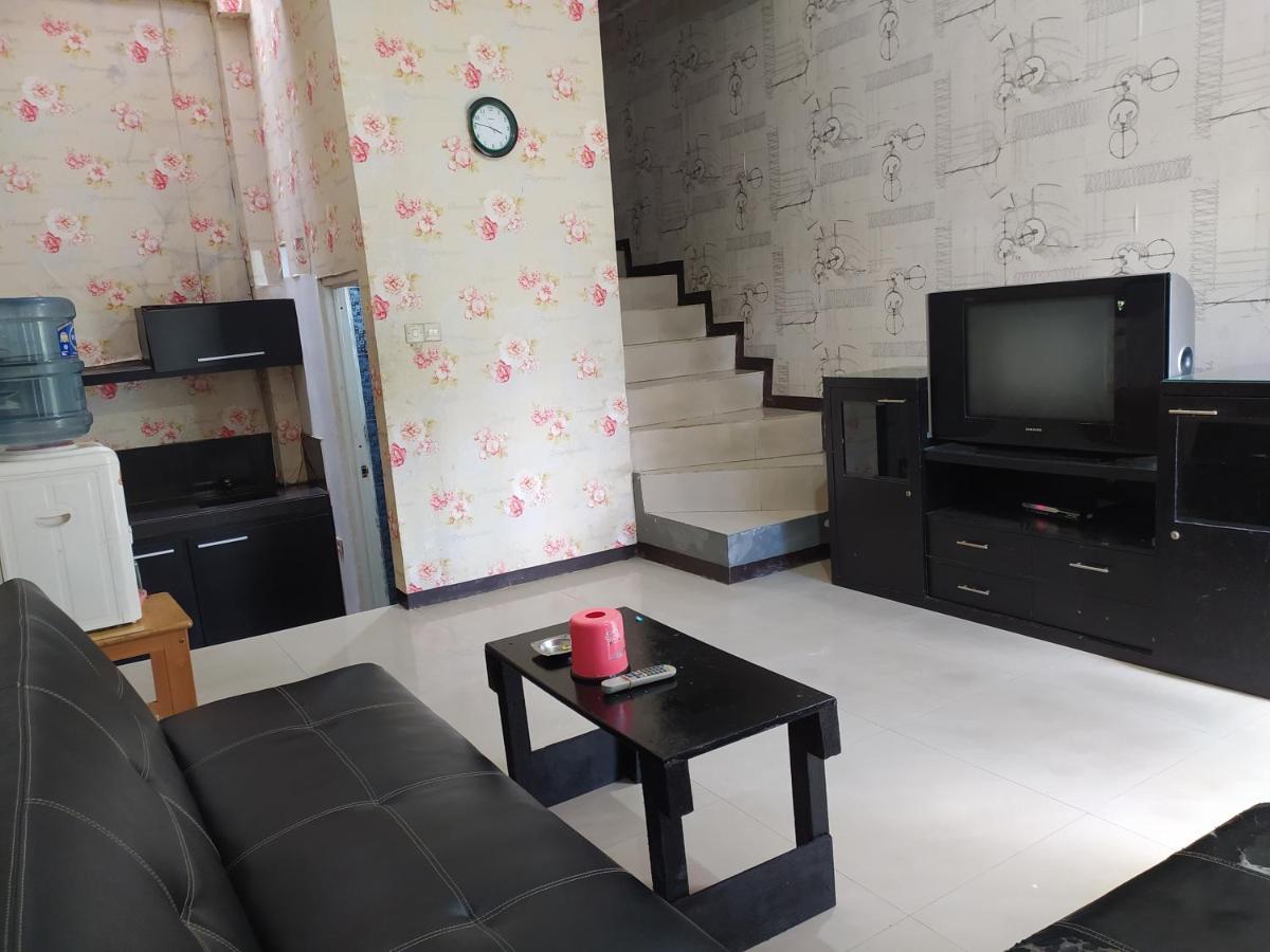 Villa Beverly เล็มบัง ภายนอก รูปภาพ