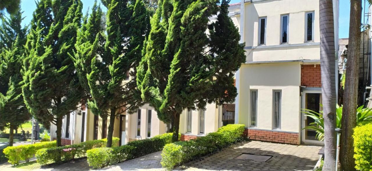 Villa Beverly เล็มบัง ภายนอก รูปภาพ