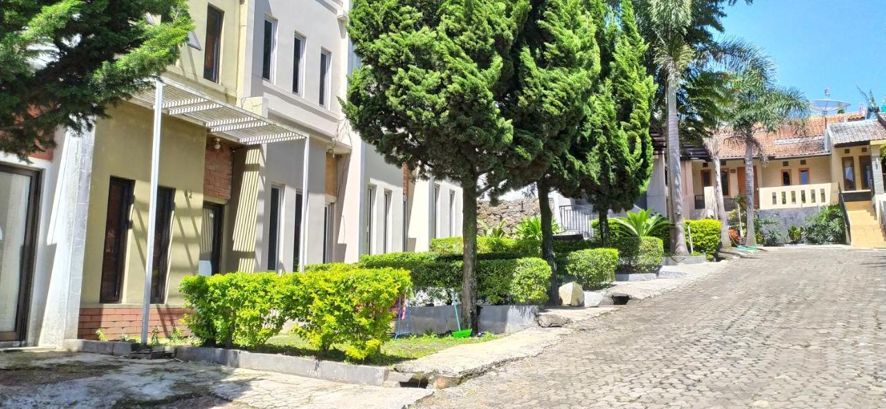 Villa Beverly เล็มบัง ภายนอก รูปภาพ